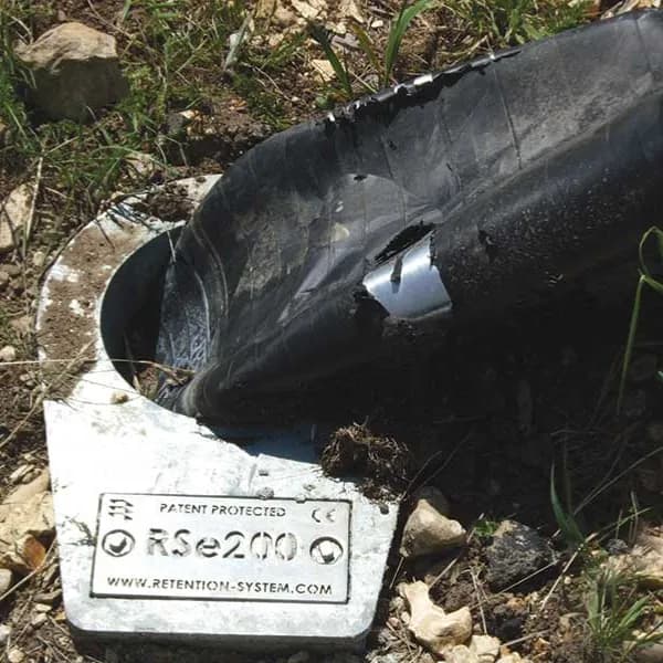 sis underground web image 3 960x600