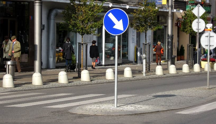 RS76: Efficient Sign Replacement in Gdynia