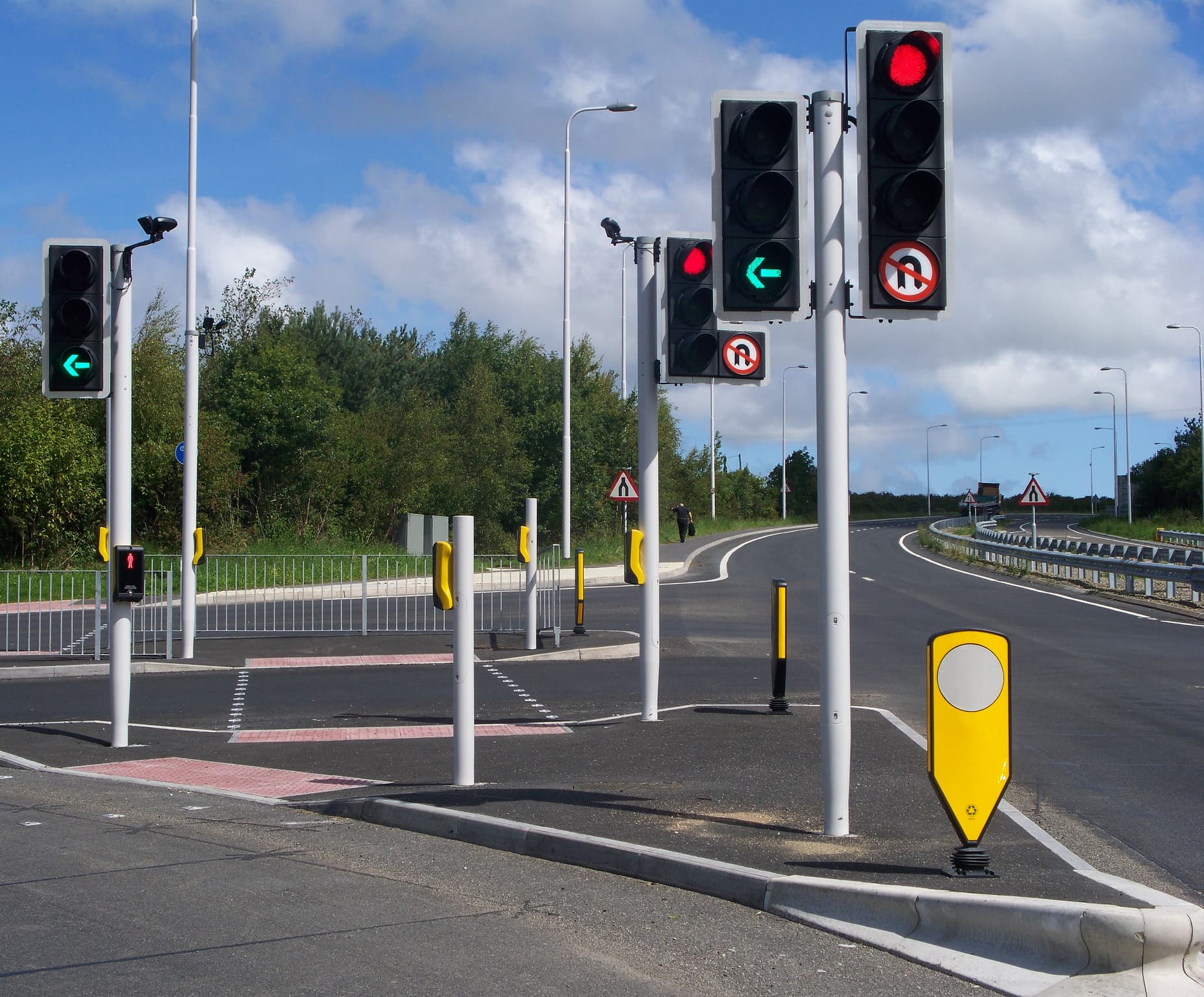 Ceredigion Road Safety Enhanced with IPL group's Passively Safe Traffic Signals